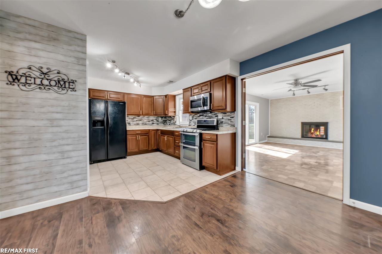 32116 Henry Ruff Road Romulus, MI 48174 - Photo 16 of 27