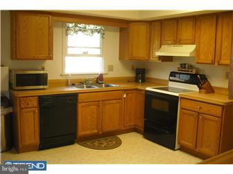 1332 Deer Run Road Hatfield, PA 19440 - Photo 2 of 12 Kitchen