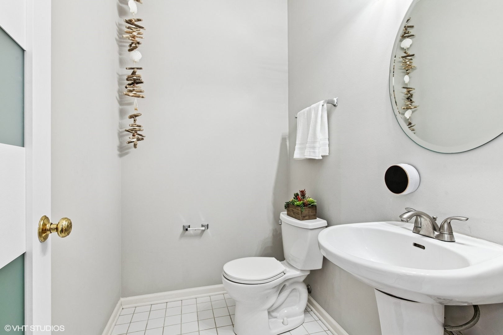 1136 Georgetown Way Vernon Hills, IL 60061 - Photo 6 of 21 a bathroom with a sink mirror and toilet