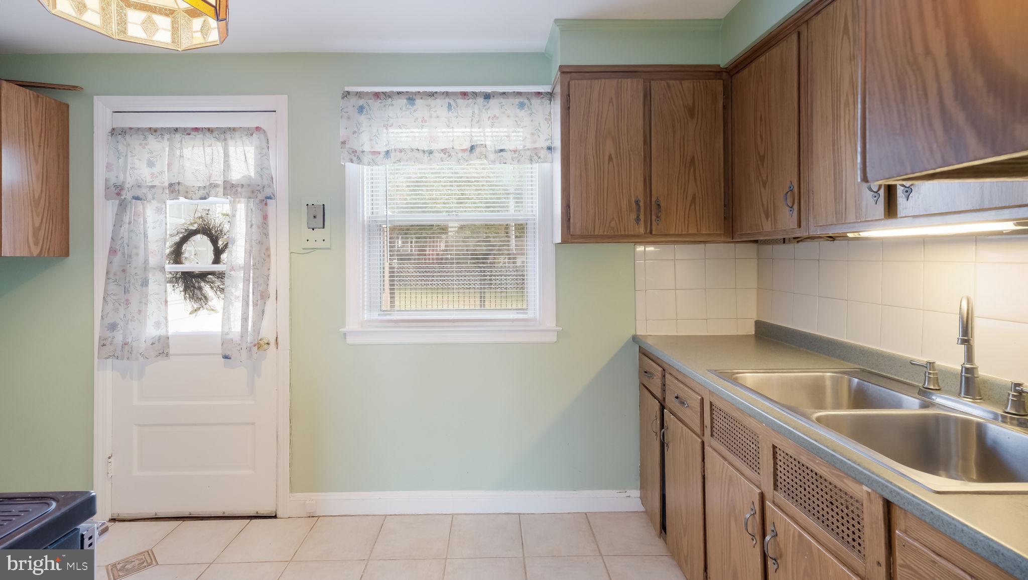 403 Brentwood Road Havertown, PA 19083 - Photo 11 of 28 Gallery Image 11