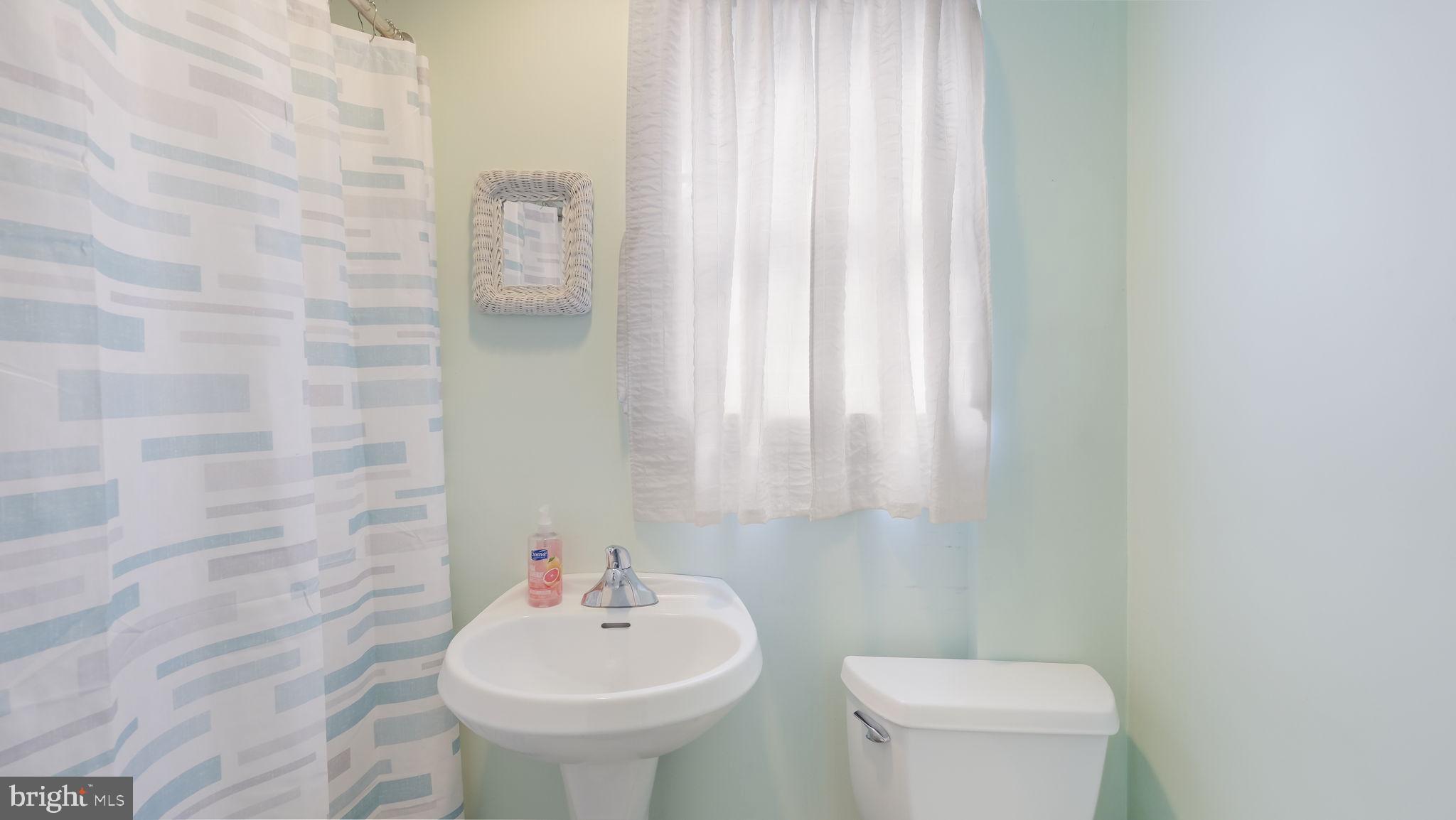 403 Brentwood Road Havertown, PA 19083 - Photo 15 of 28 Gallery Image 15