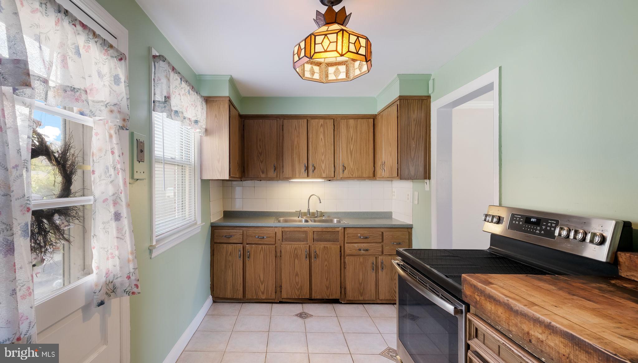 403 Brentwood Road Havertown, PA 19083 - Photo 9 of 28 Gallery Image 9