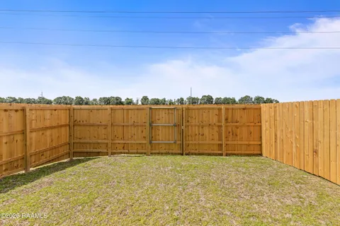 $245,999 | 103 Maplebrook, Youngsville, LA 70592