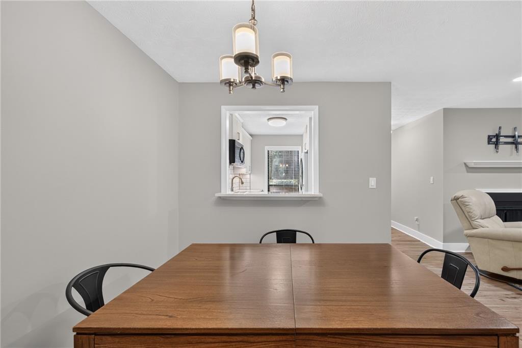 206 Wynnes Ridge Circle Southeast Marietta, GA 30067 - Photo 9 of 40 Gallery Image 9