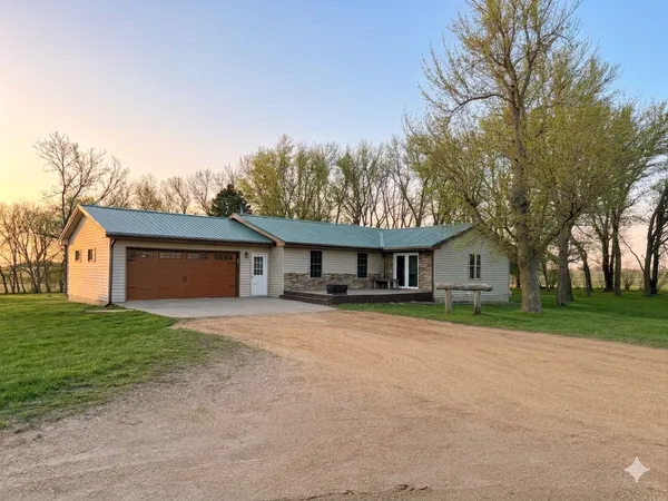$498,500 | 1110 110th Avenue, Lake Wilson, MN 56151