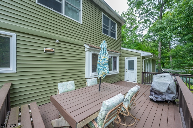89 Moraine Road Morris Plains, NJ 07950 - Photo 19 of 48