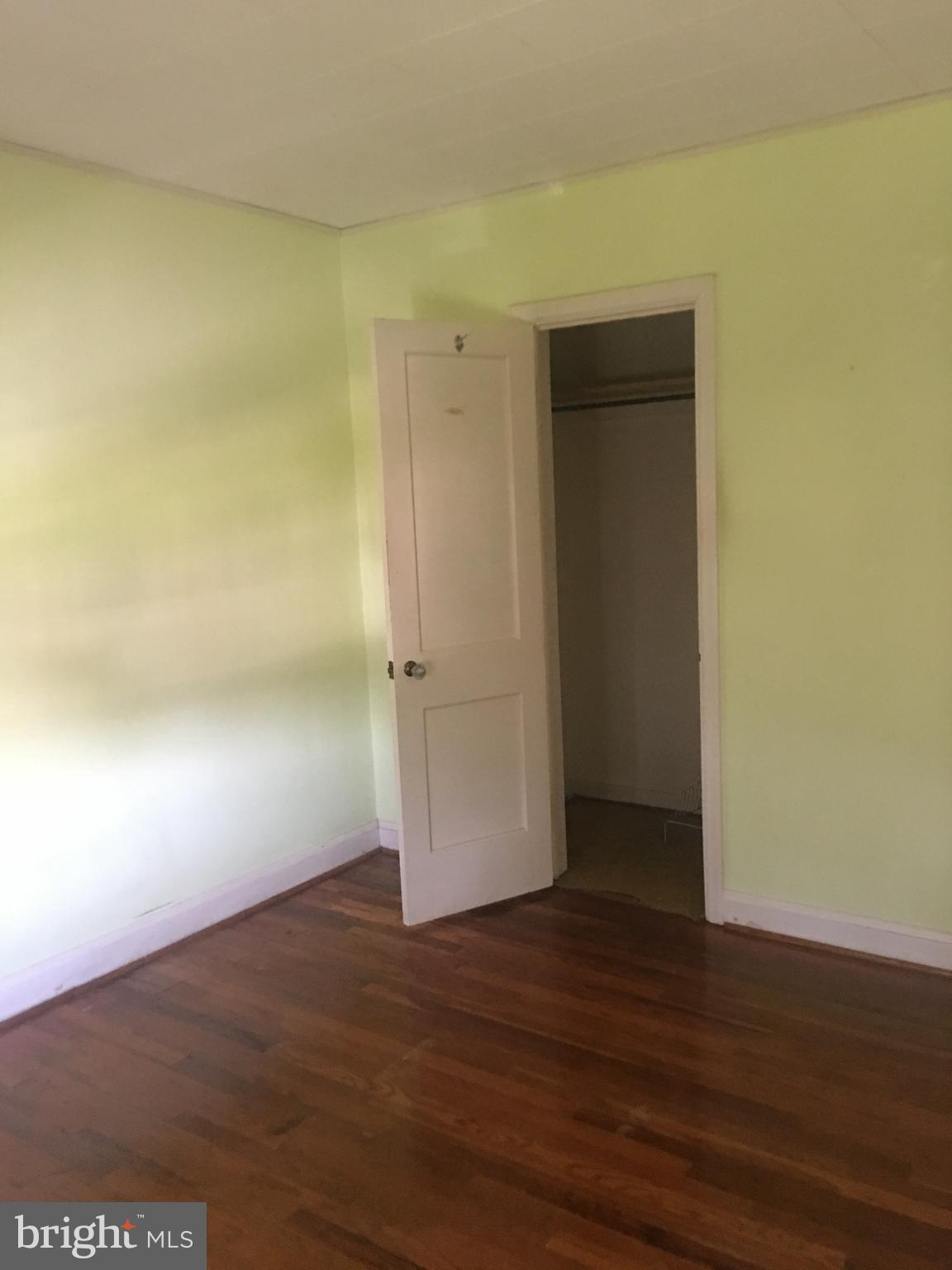 1011 St Dunstans Road Baltimore, MD 21212 - Photo 17 of 22 Bath (Master)