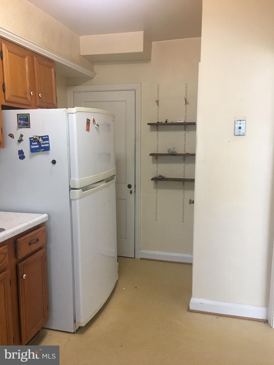 1011 St Dunstans Road Baltimore, MD 21212 - Photo 8 of 22 Kitchen