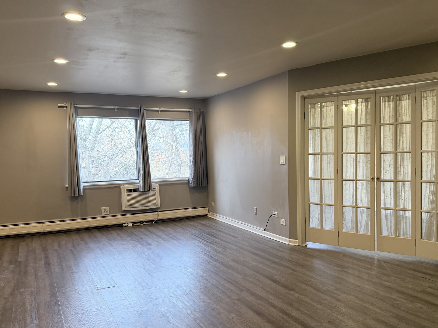 706 East Algonquin Road, Unit 204 Arlington Heights, IL 60005 - Photo 8 of 14