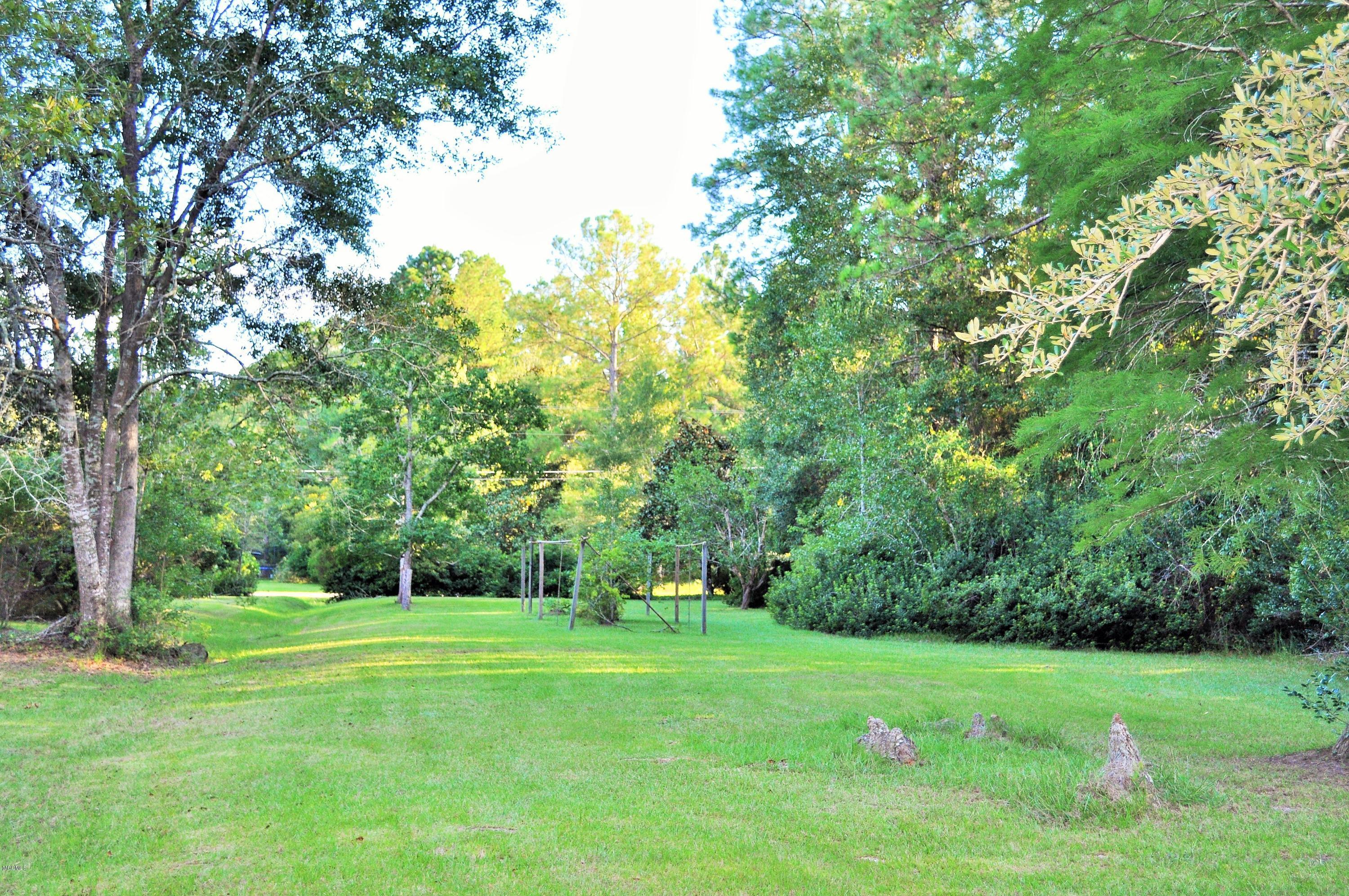 3001 Jerry Davis Road Moss Point, MS 39562 - Photo 12 of 31 DSC_0340