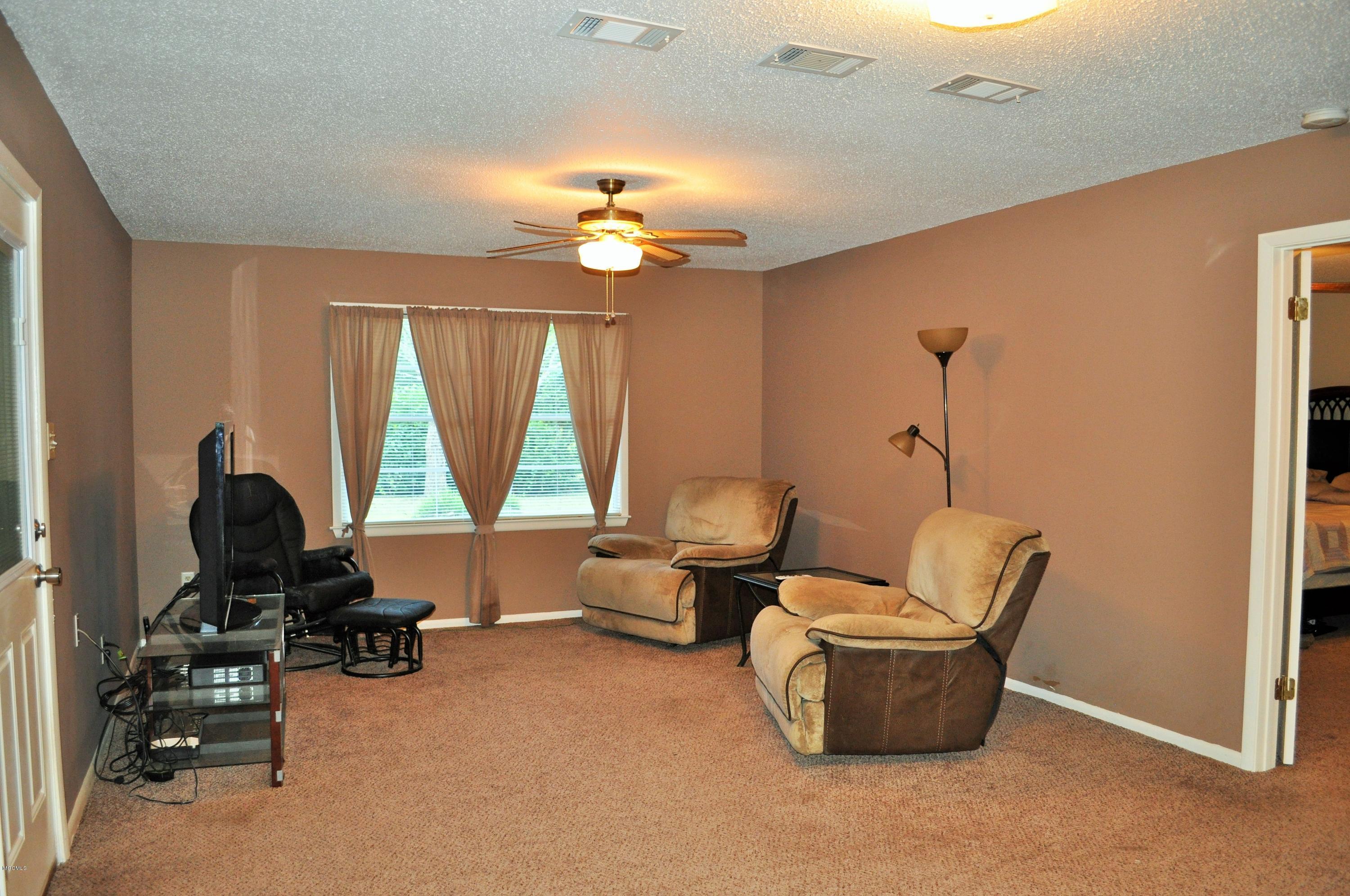 3001 Jerry Davis Road Moss Point, MS 39562 - Photo 18 of 31 DSC_0351