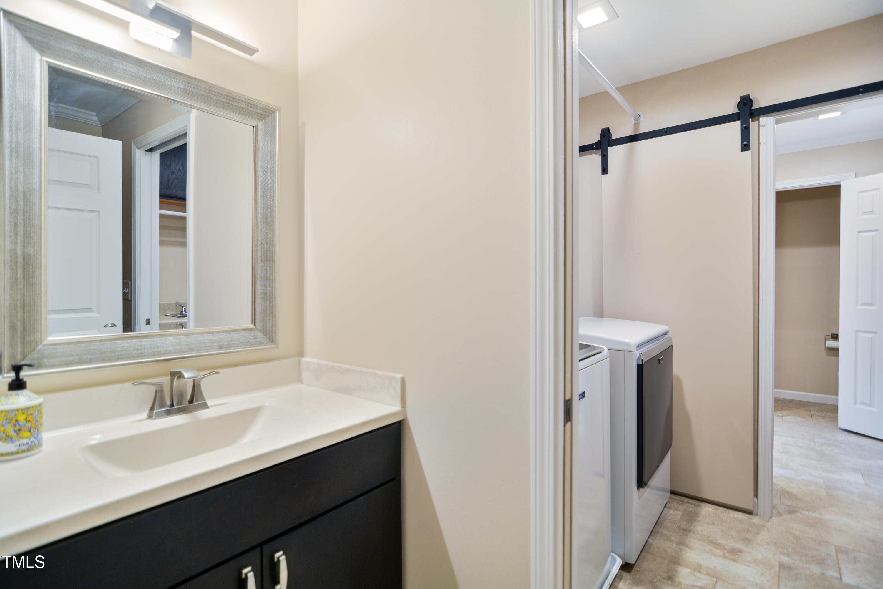 11708 Appaloosa Run East Raleigh, NC 27613 - Photo 18 of 30 25