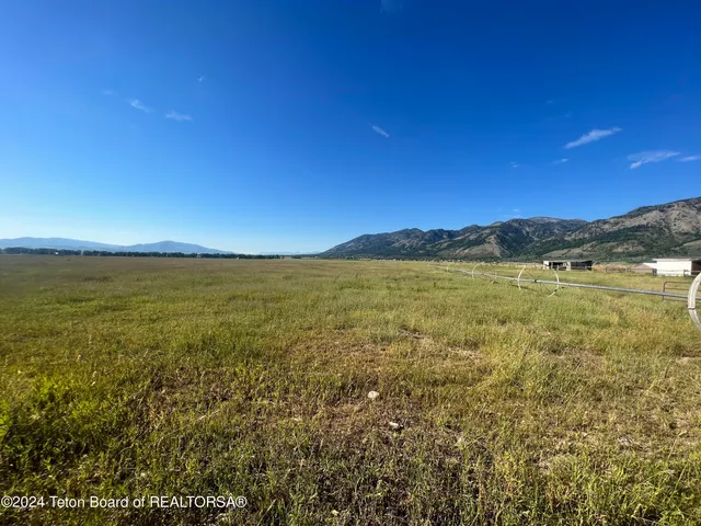 $305,000 | 271 Lincoln Lane, Thayne, WY 83127