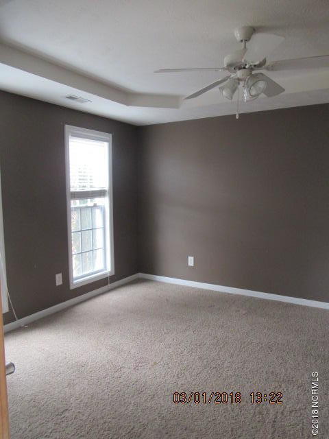 262 Rutherford Way Jacksonville, NC 28540 - Photo 4 of 28 IMG_8529