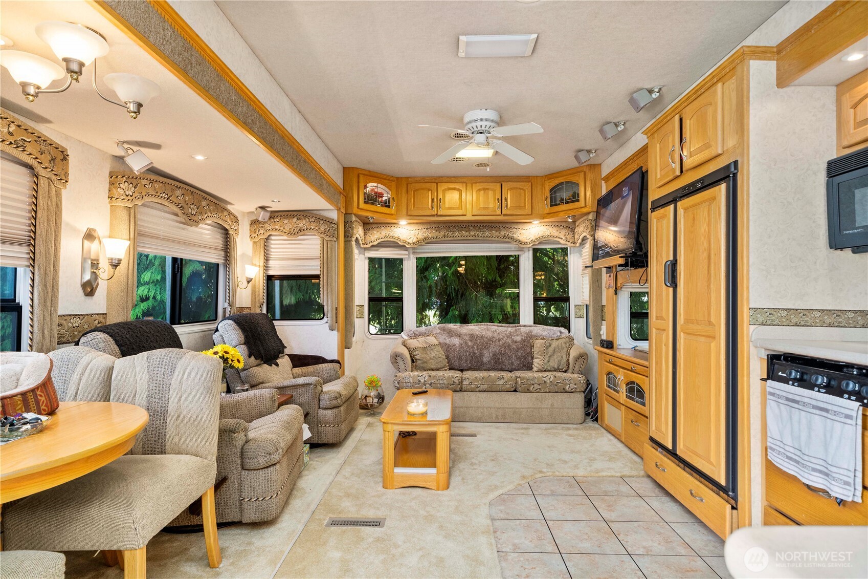 18201 Renton-Maple Valley Road Maple Valley, WA 98038 - Photo 35 of 37 Gallery Image 35