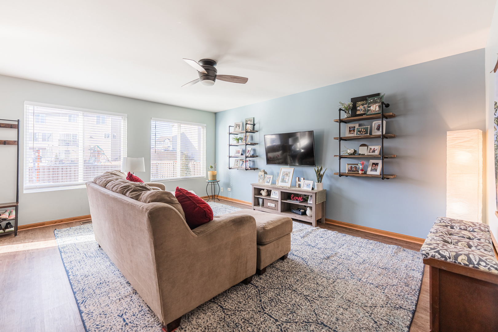 638 Dover Street Pingree Grove, IL 60140 - Photo 6 of 47