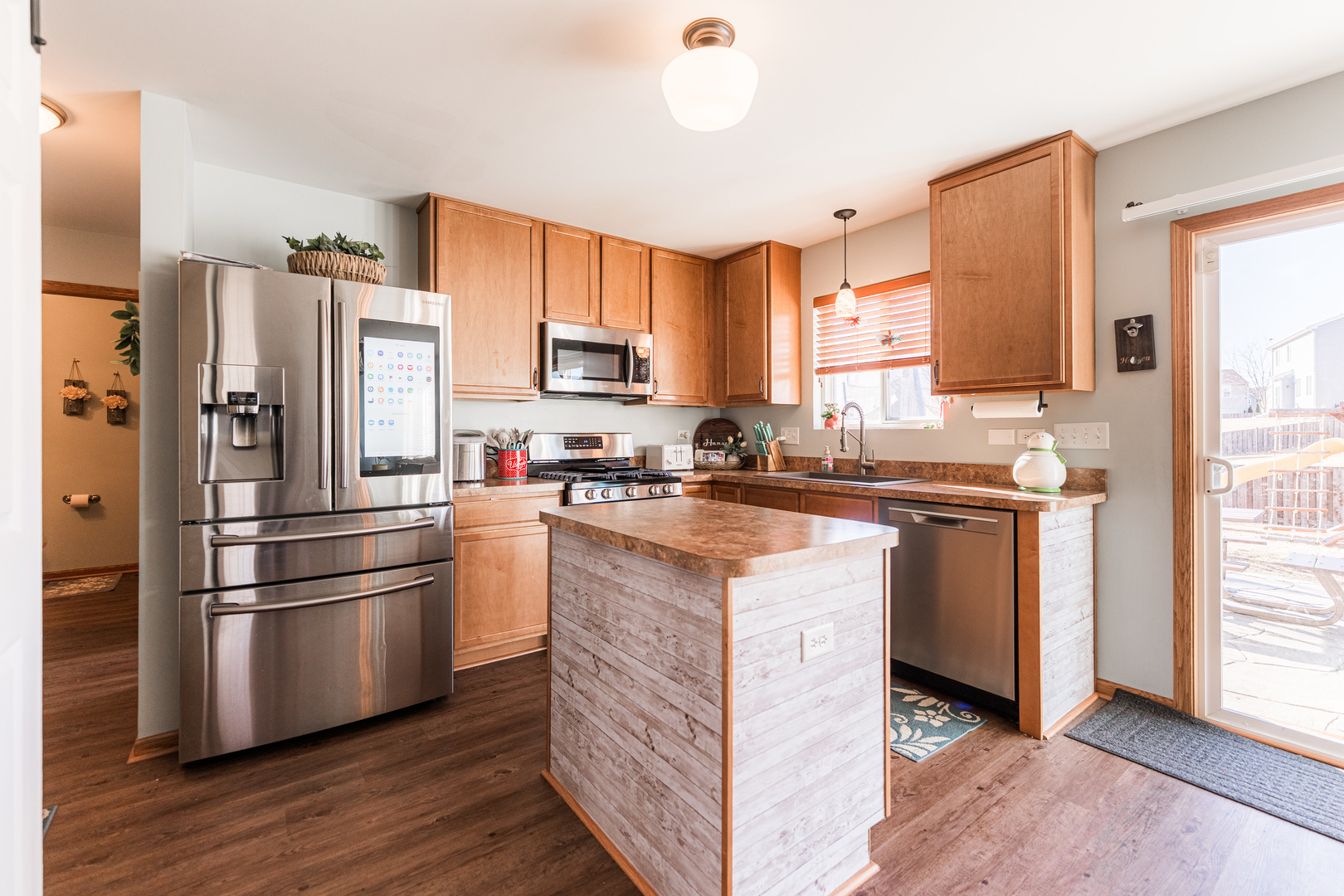 638 Dover Street Pingree Grove, IL 60140 - Photo 9 of 47