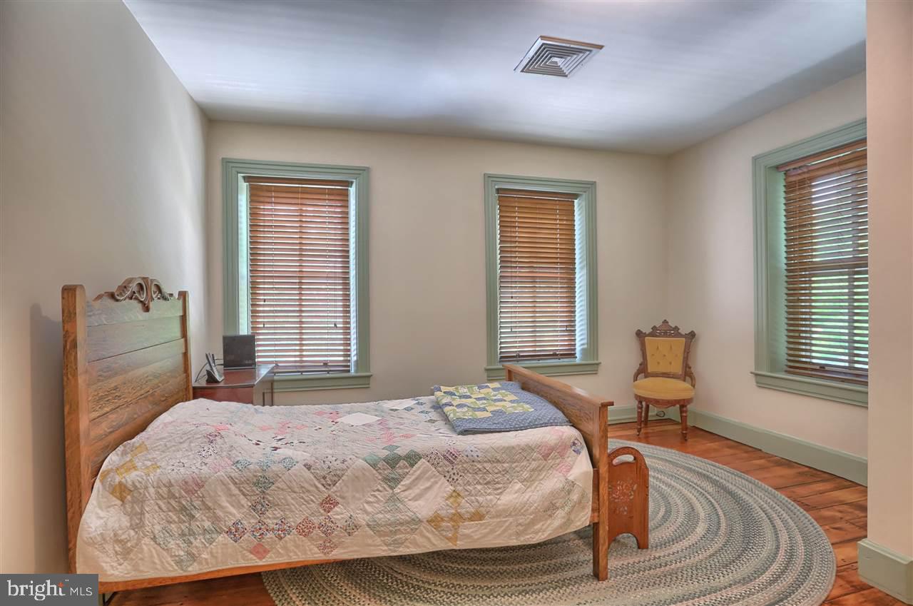 108 Burnt House Road Carlisle, PA 17015 - Photo 19 of 25 Gallery Image 19