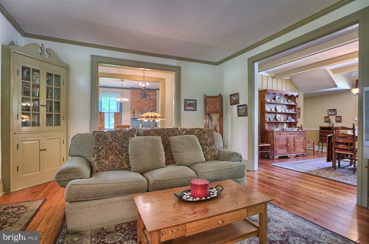108 Burnt House Road Carlisle, PA 17015 - Photo 9 of 25 Gallery Image 9