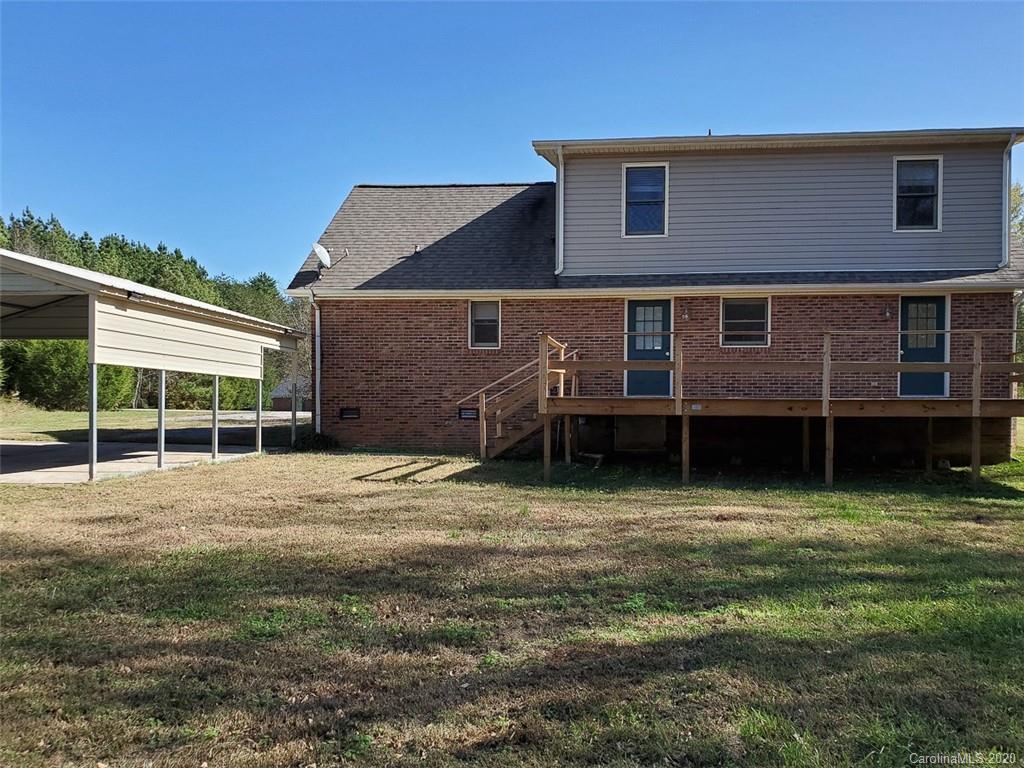 1747 Mallard Bay Road York, SC 29745 - Photo 2 of 12