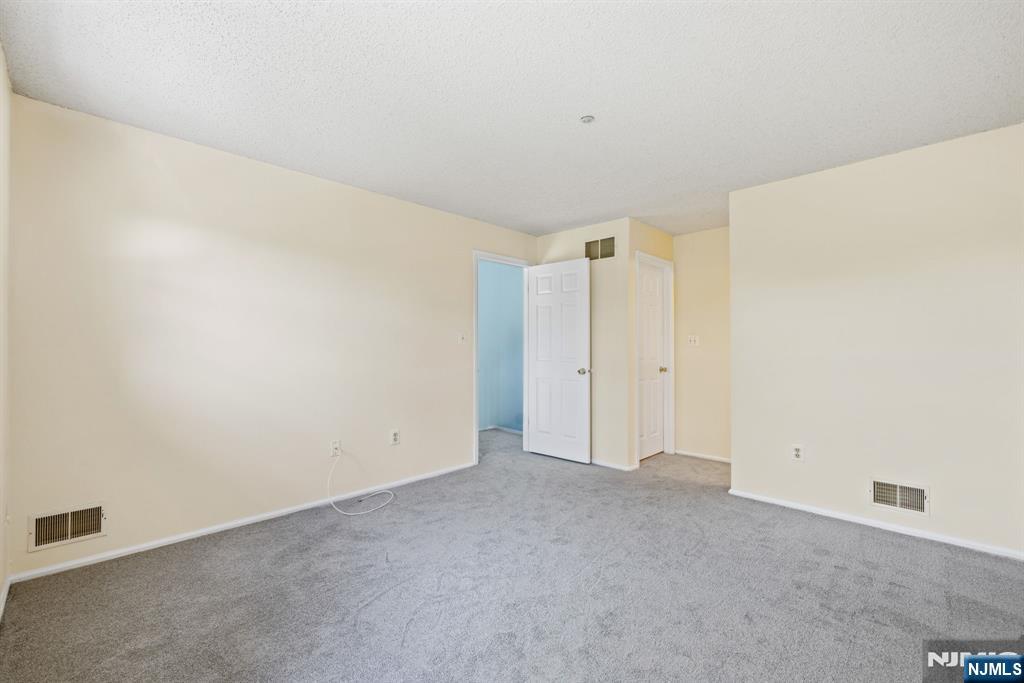 1306 Paddington Road, Unit 1306 Mahwah, NJ 07430 - Photo 21 of 36