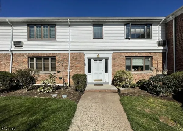 $2,600 | 7 Troy Drive, Unit B, Springfield, NJ 07081