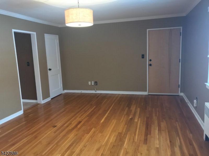 7 Troy Drive, Unit B Springfield, NJ 07081 - Photo 3 of 12
