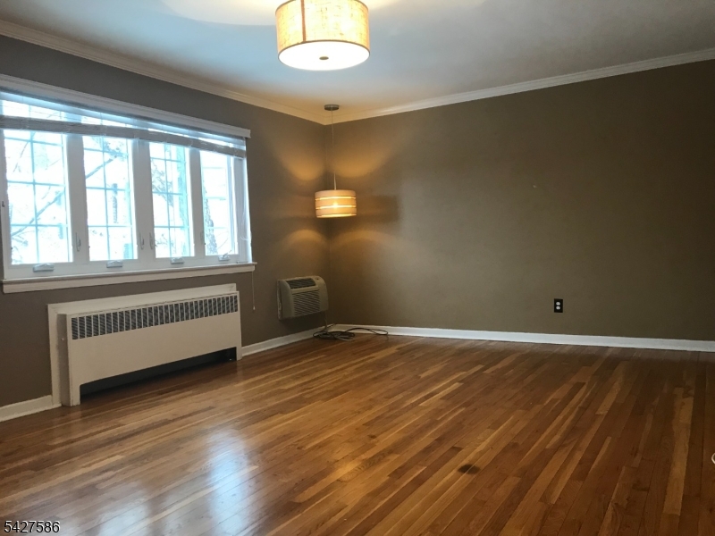7 Troy Drive, Unit B Springfield, NJ 07081 - Photo 4 of 12