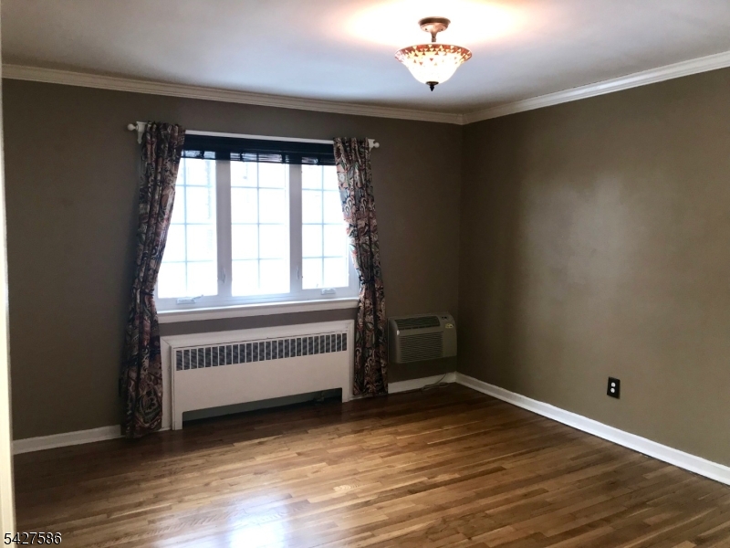 7 Troy Drive, Unit B Springfield, NJ 07081 - Photo 7 of 12