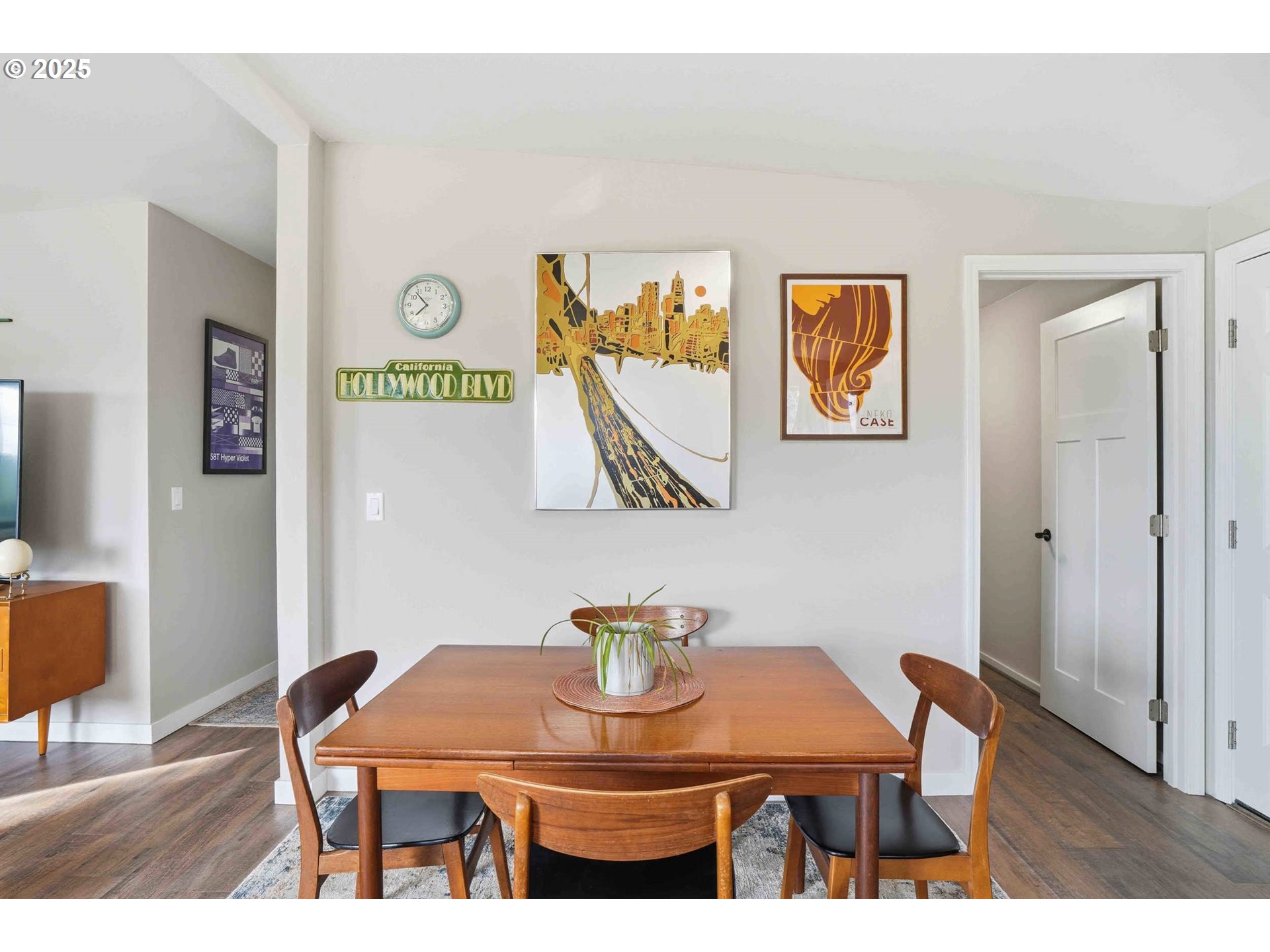 7323 Southwest 4th Avenue Portland, OR 97219 - Photo 10 of 25