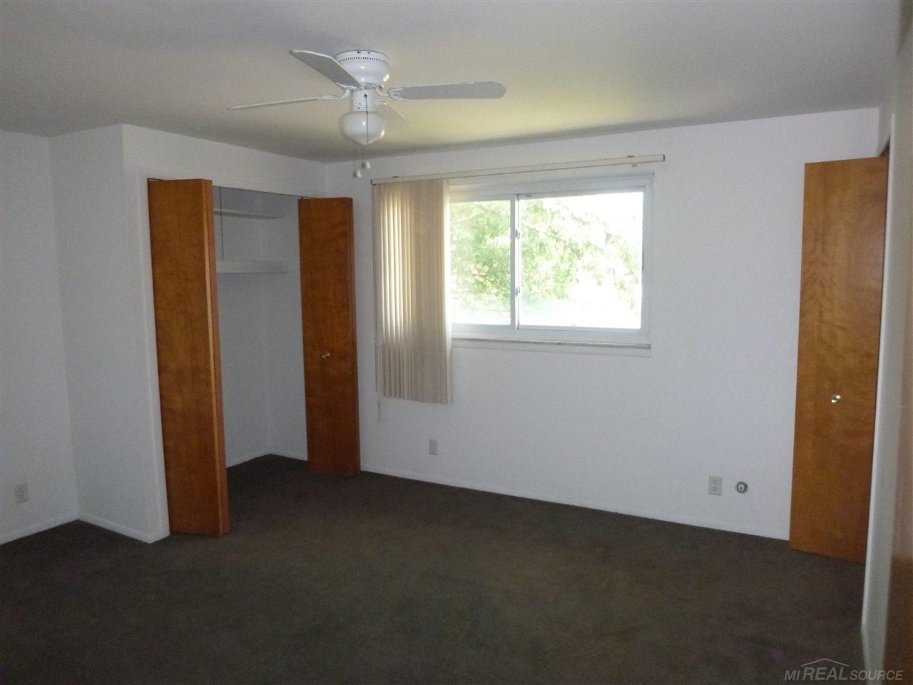 34071 Garfield Road Fraser, MI 48026 - Photo 10 of 12