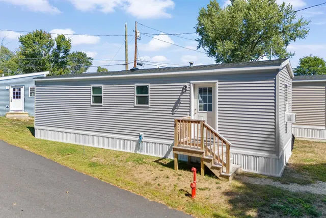 $150,000 | 1338 Woodbury Avenue, Unit 10, Portsmouth, NH 03801