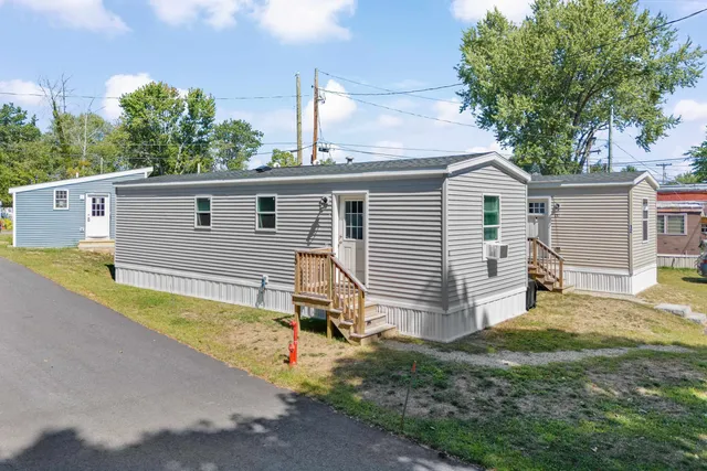 $150,000 | 1338 Woodbury Avenue, Unit 10, Portsmouth, NH 03801