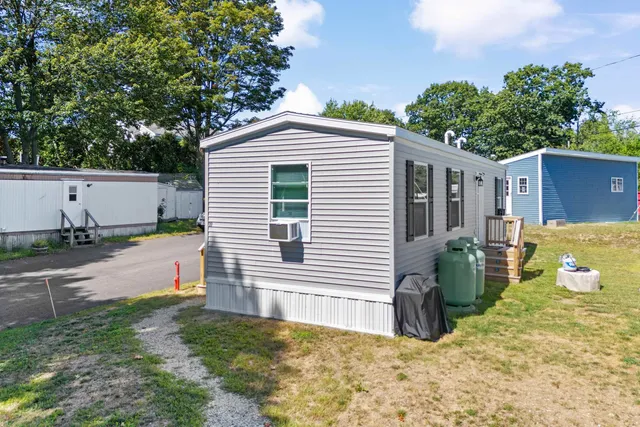 $150,000 | 1338 Woodbury Avenue, Unit 10, Portsmouth, NH 03801