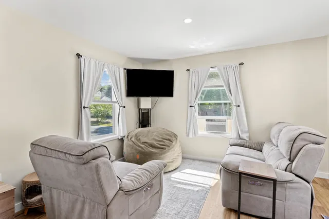 $150,000 | 1338 Woodbury Avenue, Unit 10, Portsmouth, NH 03801