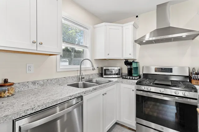 $150,000 | 1338 Woodbury Avenue, Unit 10, Portsmouth, NH 03801