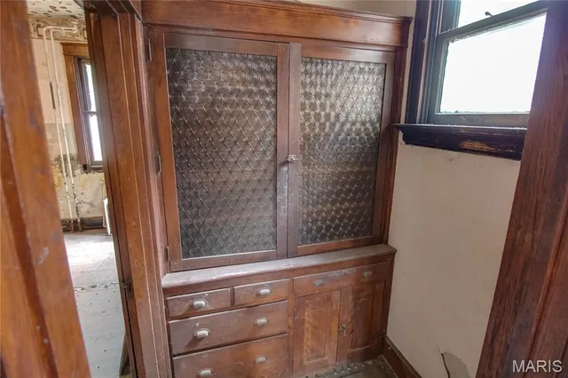 $110,000 | 524 East 7th Street, Alton, IL 62002