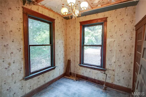 $104,900 | 524 East 7th Street, Alton, IL 62002