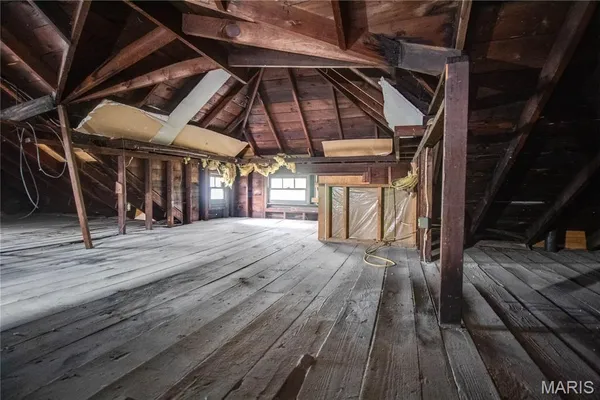 $104,900 | 524 East 7th Street, Alton, IL 62002