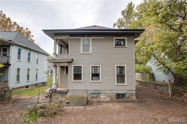 $104,900 | 524 East 7th Street, Alton, IL 62002