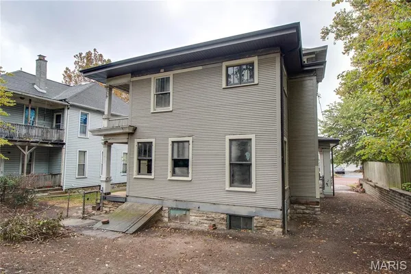 $104,900 | 524 East 7th Street, Alton, IL 62002