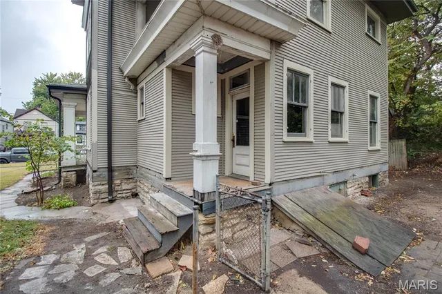 $110,000 | 524 East 7th Street, Alton, IL 62002