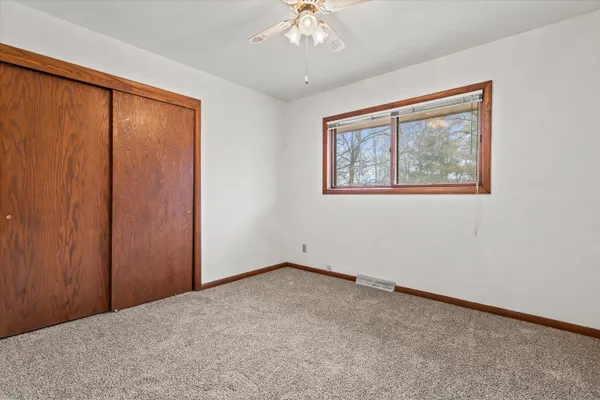 $425,000 | 2570 Gaywood Court, Brookfield, WI 53045