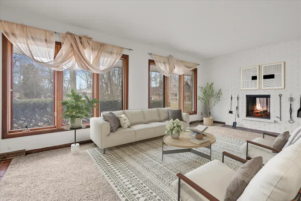 $425,000 | 2570 Gaywood Court, Brookfield, WI 53045