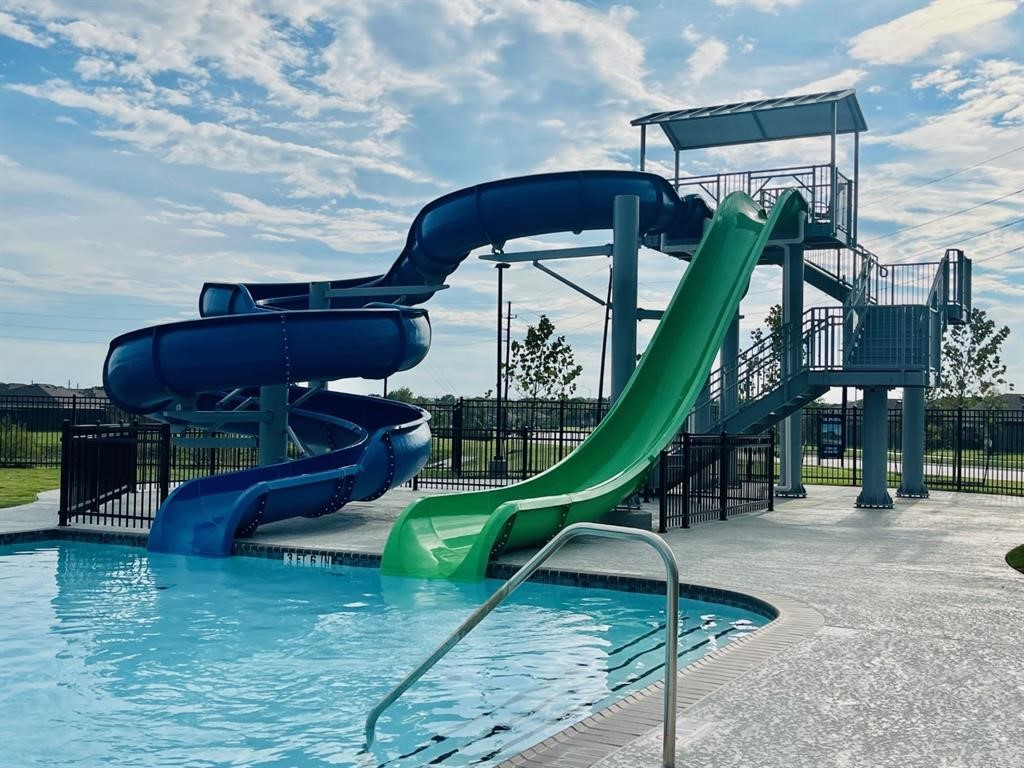 7815 Elm Birch Lane Rosharon, TX 77583 - Photo 17 of 19 a view of a slide with a slide