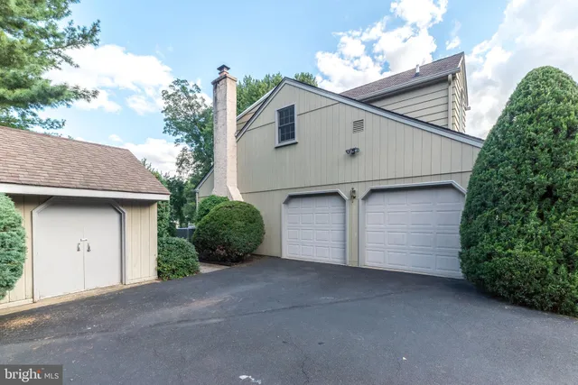$879,900 | 1423 Southwind Way, Dresher, PA 19025