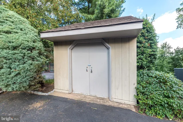 $879,900 | 1423 Southwind Way, Dresher, PA 19025