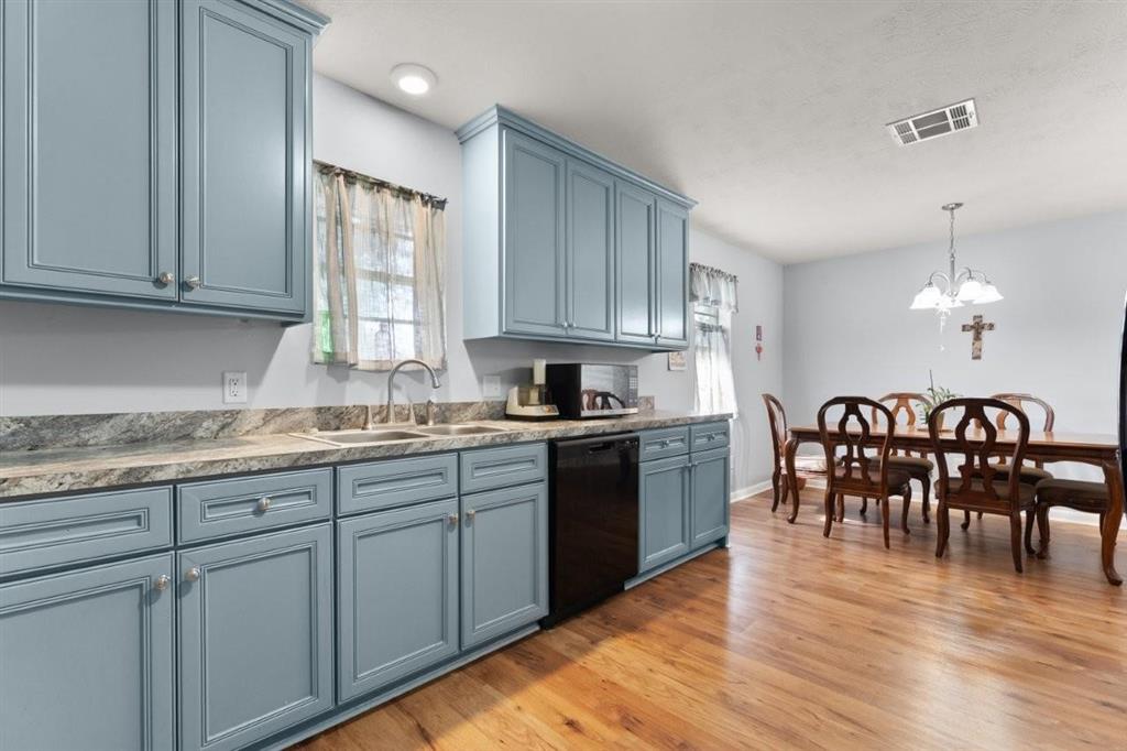 204 Larry Street Iowa, LA 70647 - Photo 6 of 20