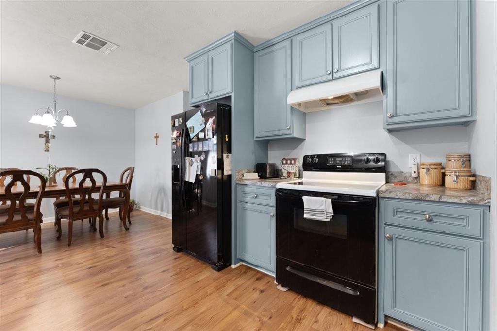 204 Larry Street Iowa, LA 70647 - Photo 7 of 20