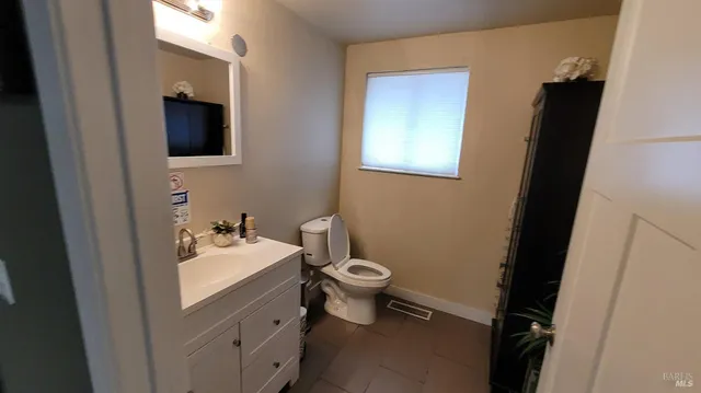 $20,000 | 4135 Santa Rosa Avenue, Santa Rosa, CA 95407